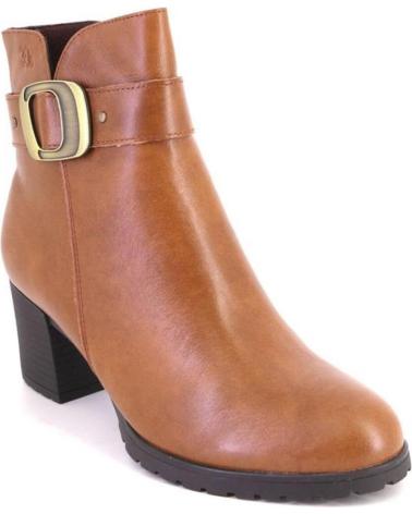 TREINTAS 4412: TAN LEATHER ANKLE BOOTS WITH BUCKLE CUERO