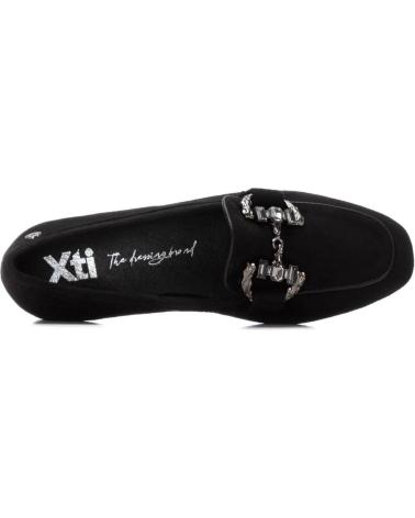 XTI 144250 BLACK LOAFERS WITH METALLIC DETAIL NEGRO