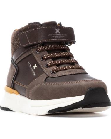 BOTÍN DEPORTIVO XTI 151368 MARRÓN PARA NIÑO MARRON