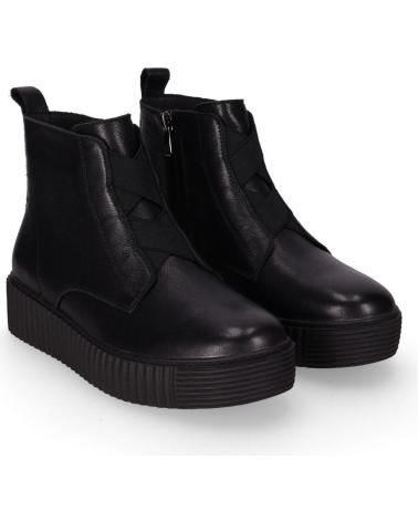 BOTA CHIKA10 TIPUANA 01 PRETA COM PLATAFORMA E ZÍPER NEGRO-BLACK