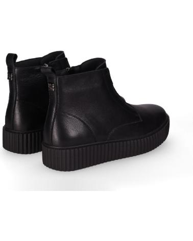 BOTA CHIKA10 TIPUANA 01 PRETA COM PLATAFORMA E ZÍPER NEGRO-BLACK