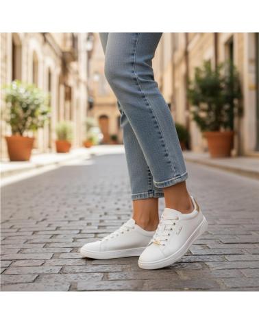 CALZADOMANIA NAPA SNEAKERS WITH METALLIC GOLD DETAILS ORO