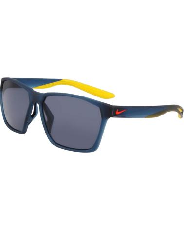 NIKE -MAVERICK-EV1094-440