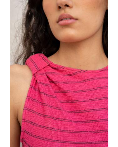 VESTIDO MIDI PUNTOSALAO ROSA COM TEXTURA DE RISCAS ROSA
