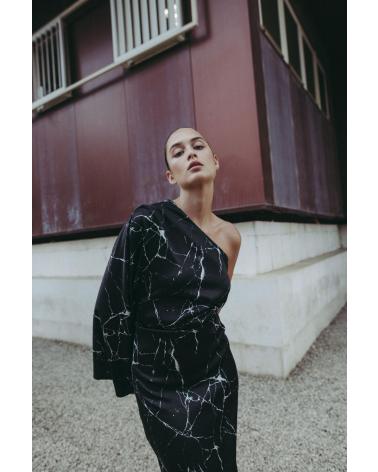 PUNTOSALAO VESTIDO MIDI ASIMETRICO SATINADO PARA MUJER DISENO ESTAMPADO NEGRO