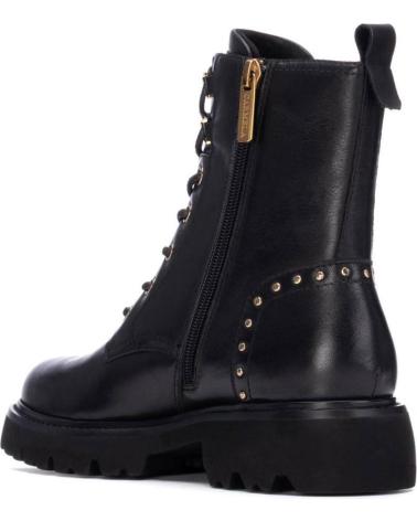 CARMELA 162690 - SCHWARZER MILITÄRSTIEFEL MIT NIETEN UND SCHNÜRSENKELN NEGRO