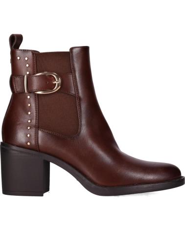 CHIKA10 NIHAL 01 MARRON-BROWN