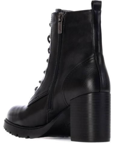 BOTIM XTI 144298 PRETO COM SALTO E ATACADORES NEGRO