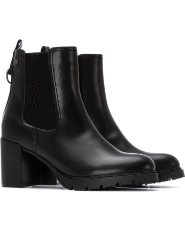 BOTINES CHELSEA XTI 144299 NEGROS CON ELÁSTICOS LATERALES Y TACÓN BLOQUE NEGRO