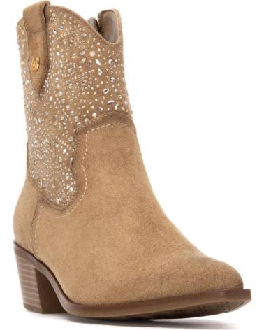 BOTÍN COWBOY XTI 144309 BEIGE CON DETALLES PERFORADOS BEIGE