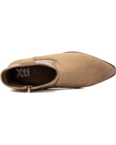BOTÍN COWBOY XTI 144309 BEIGE CON DETALLES PERFORADOS BEIGE