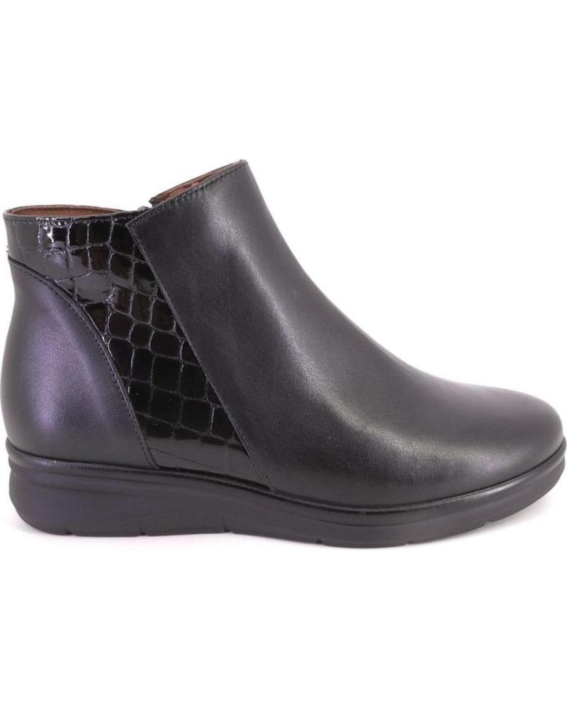 PITILLOS 10704 STIEFELETTEN AUS SCHWARZEM LEDER MIT TEXTURIERTEM DETAIL NEGRO