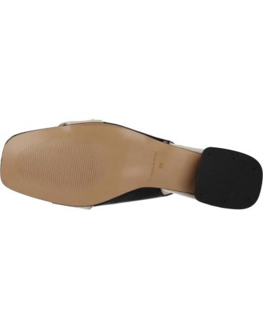 JONI SALONES DESTALONADOS CON HEBILLA MODELO 28246J NEGRO