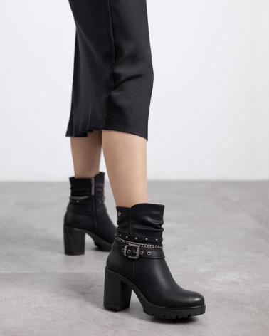 REFRESH STIEFELETTE 17291703 SCHWARZ MIT KETTEN UND SCHNALLE NEGRO