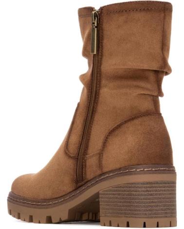 BOTAS REFRESH 173021 TAUPE COM SOLA TRATORADA E DETALHE FRANZIDO TAUPE