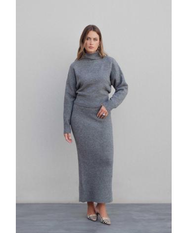 PUNTOSALAO RIBBED KNIT SET: OVERSIZE HIGH-NECK SWEATER AND MIDI SKIRT VARIOS COLORES