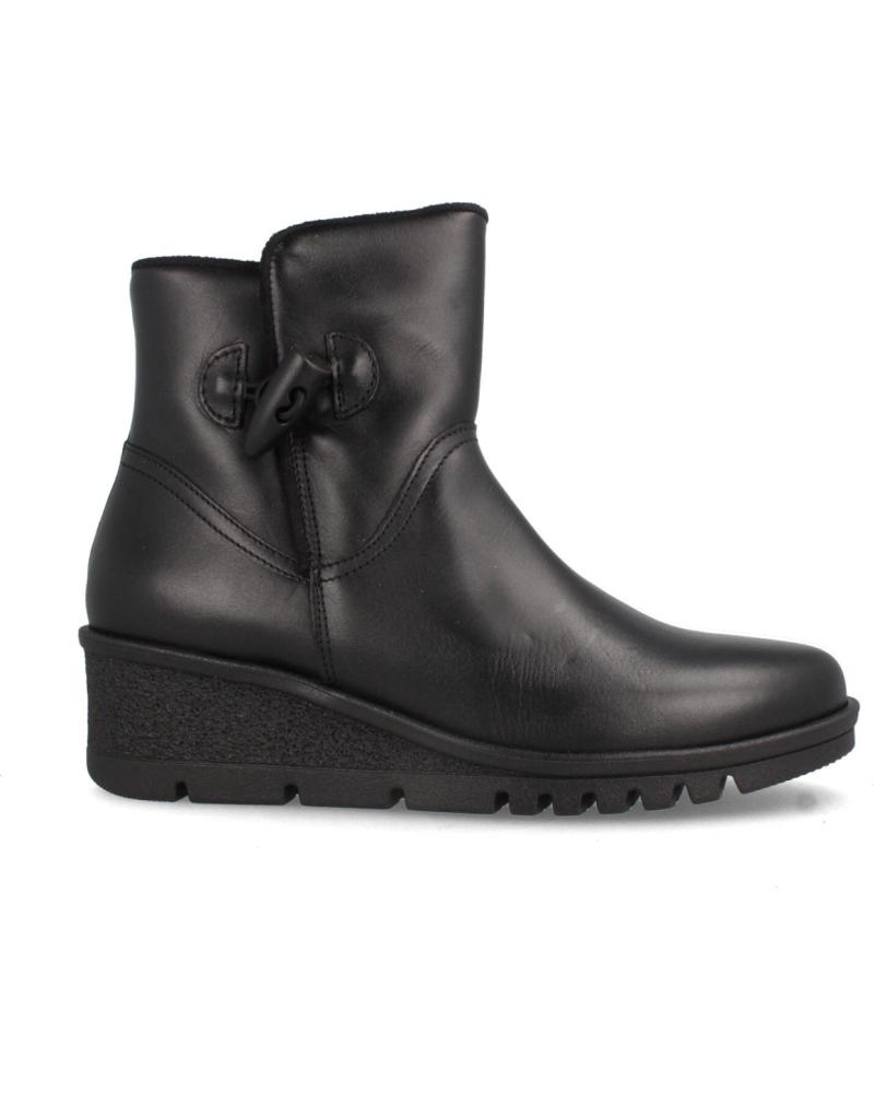 MARILA BOTIN DE PIEL CON CUNA Y PASADOR YECLA NEGRO