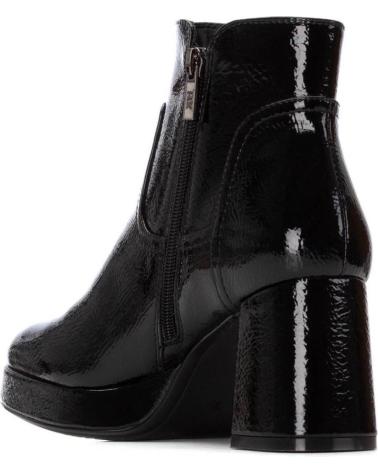 BOTIM XTI 144272 PRETO VERNIZ COM SALTO BLOCO E PLATAFORMA NEGRO