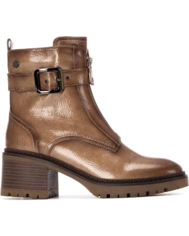 BOTA CANO CURTO XTI 144276 BEGE COM FIVELAS E SOLA TRATORADA BEIGE