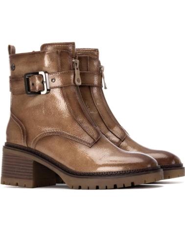 BOTA CANO CURTO XTI 144276 BEGE COM FIVELAS E SOLA TRATORADA BEIGE