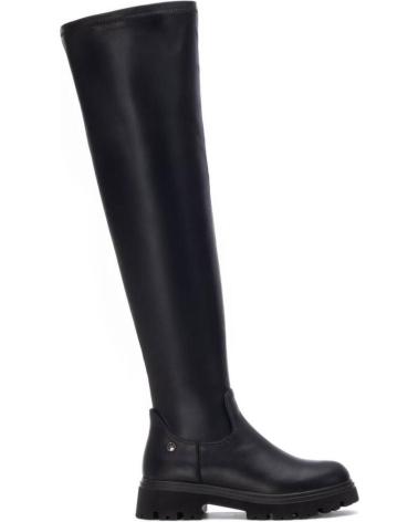 BOTA MOSQUETEIRA XTI 144392 PRETA COM SOLA TRATORADA NEGRO