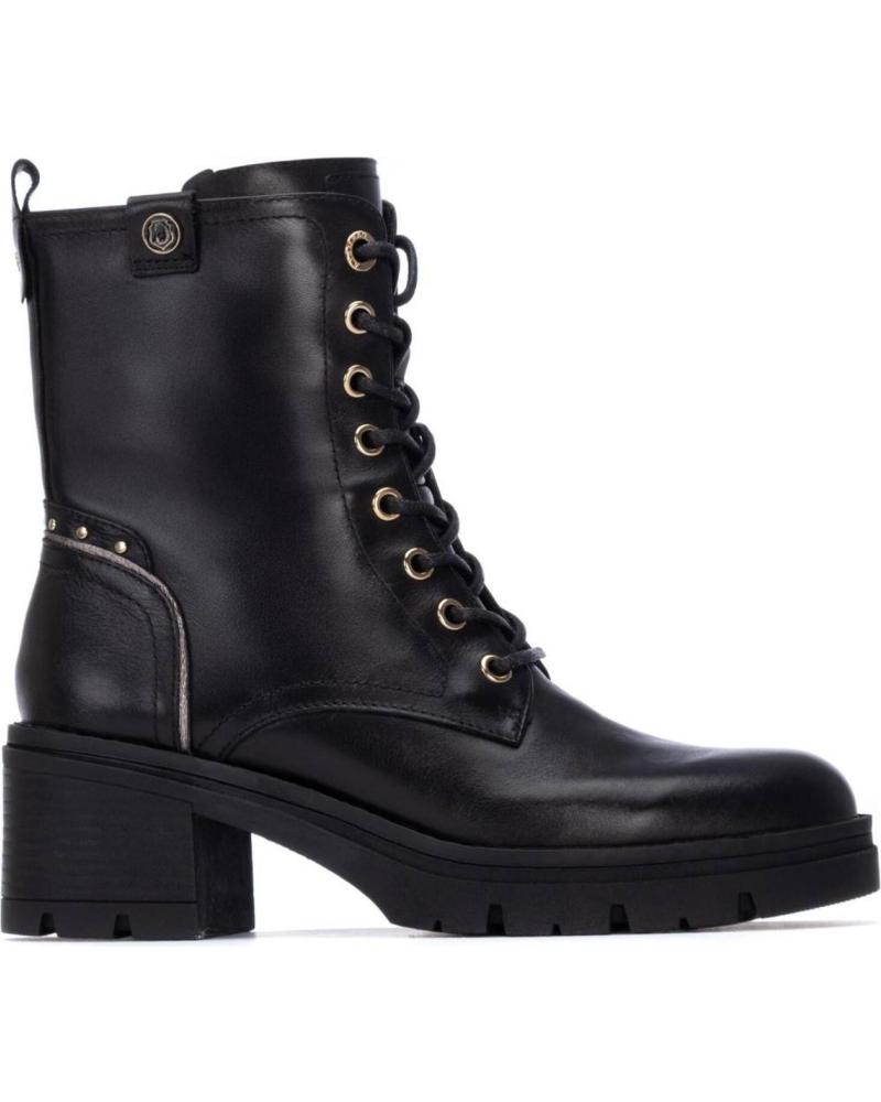 BOTÍN CARMELA 162570 NEGRO CON CORDONES NEGRO