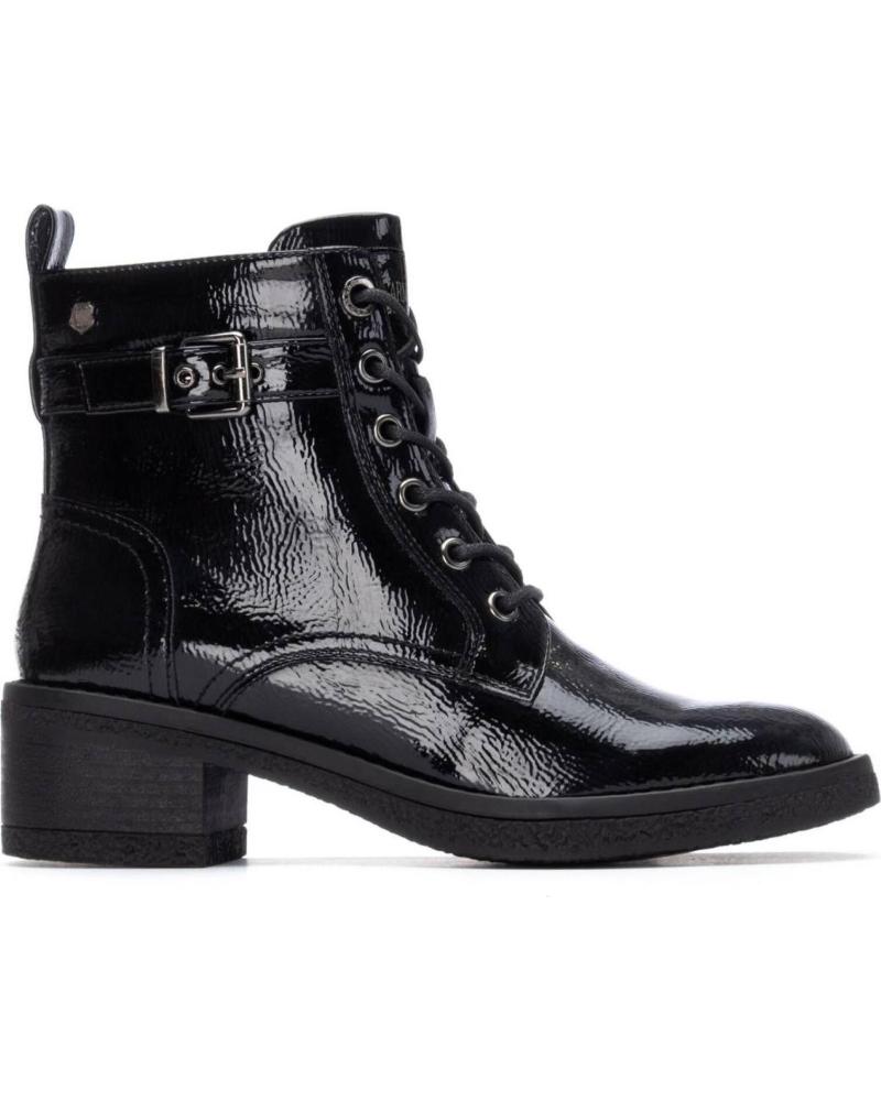 BOTA CARMELA 162577 NEGRA CON CORDONES Y HEBILLA NEGRO