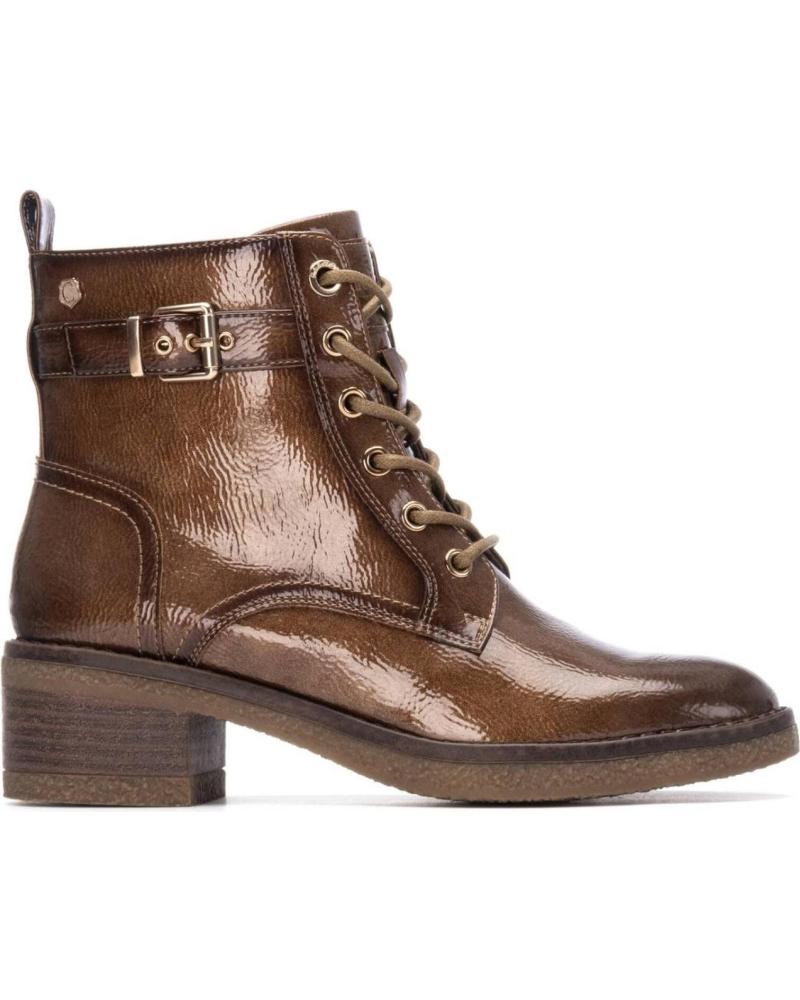 BOTA CARMELA 162577 TAUPE CON CORDONES Y HEBILLA TAUPE