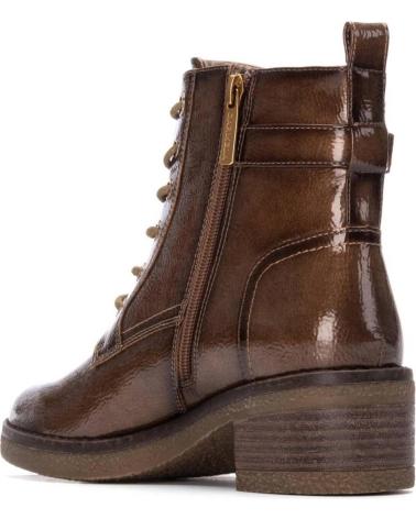 BOTA CARMELA 162577 TAUPE CON CORDONES Y HEBILLA TAUPE