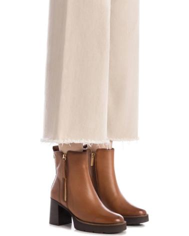 CARMELA 162602 BOTINES CAMEL CON TACÓN BLOQUE Y PLATAFORMA CAMEL