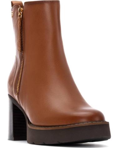 CARMELA 162602 BOTINES CAMEL CON TACÓN BLOQUE Y PLATAFORMA CAMEL