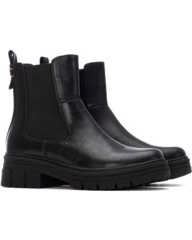 BOTA CHELSEA REFRESH 173084 PRETA - PLATAFORMA TRATORADA E ZÍPER LATERAL NEGRO