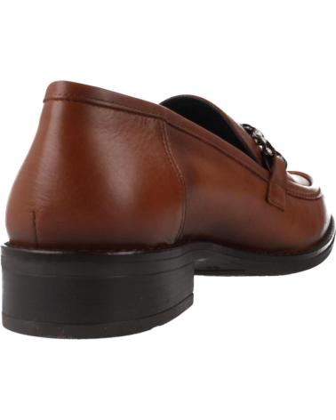 FLUCHOS MOCASINES MUJER DORKING BY MODELO D9117 COLOR MARRON CUERO