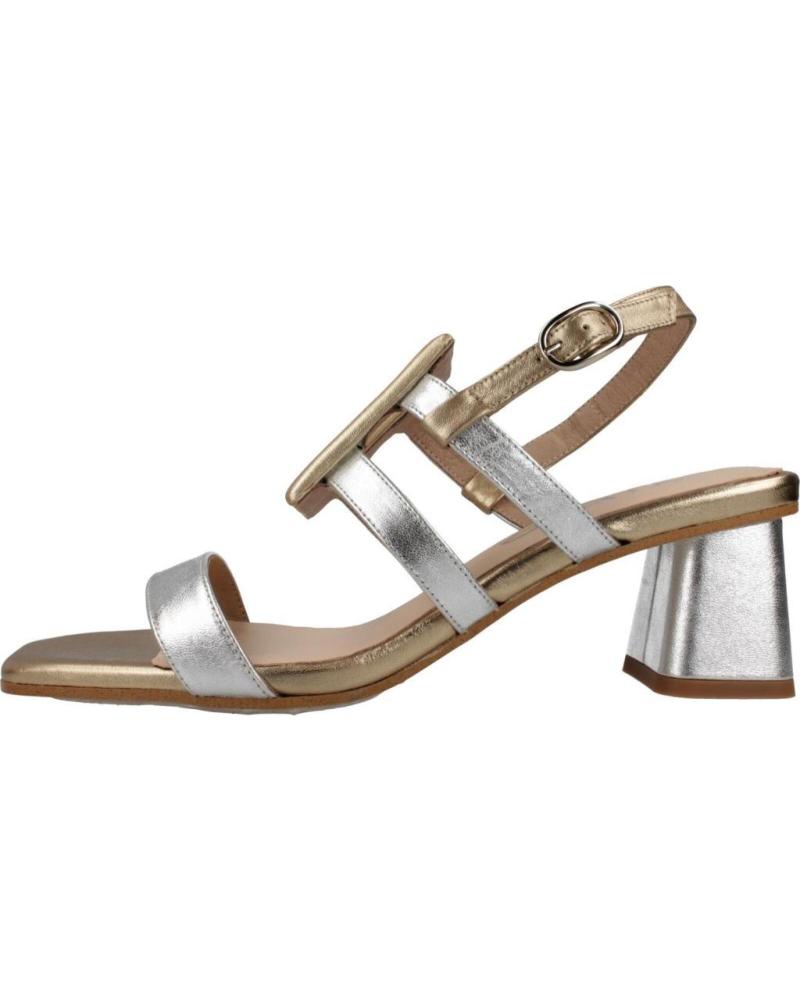 DIBIA SANDALIAS DIBIA 14507D CON TACÓN BLOQUE Y DETALLE GEOMÉTRICO PLATA