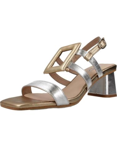 DIBIA SANDALIAS DIBIA 14507D CON TACÓN BLOQUE Y DETALLE GEOMÉTRICO PLATA