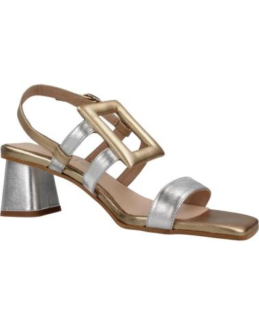 DIBIA SANDALIAS DIBIA 14507D CON TACÓN BLOQUE Y DETALLE GEOMÉTRICO PLATA