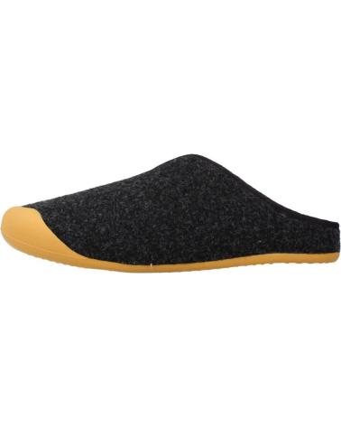 NORDIKAS ZAPATILLAS HOGAR HOMBRE MODELO 9925 COLOR  NEGRO