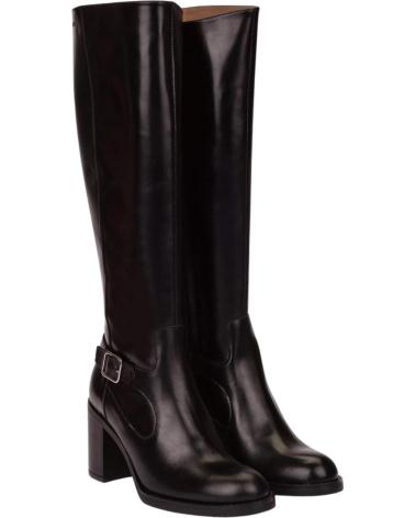 BOTAS ALTAS WONDERS NEGRAS CON TACÓN Y DETALLE DE HEBILLA NEGRO