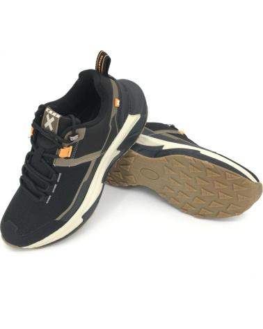 XTI DEPORTIVO NEL COLOR 14068 NEGRO