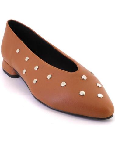 SAPATOS KAMINA TACHAS COURO CAMELO CAMEL