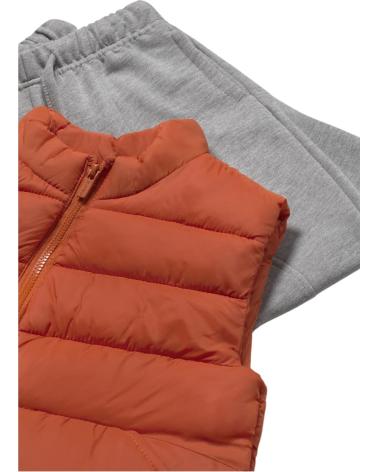 MAYORAL CONJUNTO BEBÉ NIÑO 2649 CON SUDADERA COCHE Y CHALECO ACOLCHADO ROJO