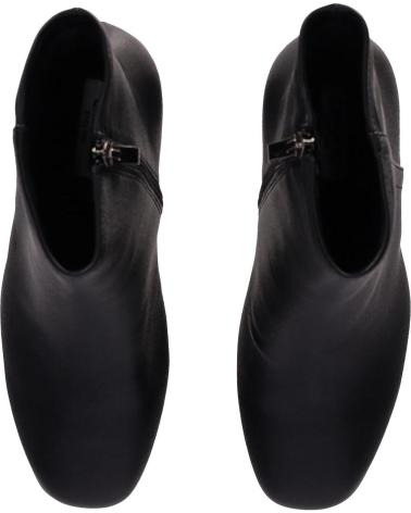 CHIKA10 JAZMIN 08 SCHWARZ - STIEFELETTE MIT BLOCKABSATZ UND PLATEAU NEGRO-BLACK