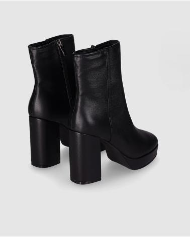 CHIKA10 JAZMIN 08 SCHWARZ - STIEFELETTE MIT BLOCKABSATZ UND PLATEAU NEGRO-BLACK