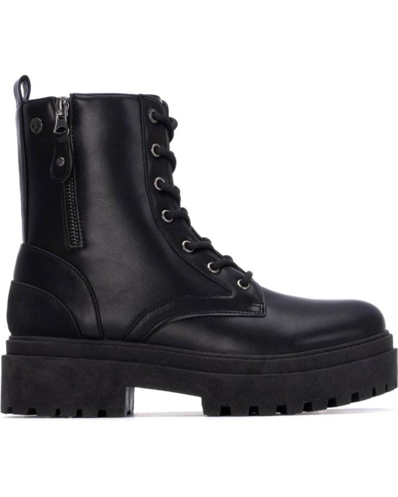 XTI 130459 SCHWARZE MILITÄRSTIEFEL MIT PROFILSOHLE UND SCHNÜRUNG NEGRO