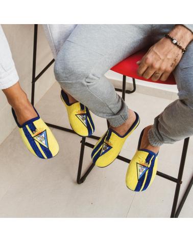 MARPEN ZAPATILLAS DE CASA OFICIALES DEL CADIZ CF 25-26 AMARILLO
