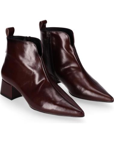 CHIKA10 ST RASMAN 01 MARRON-BROWN