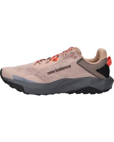 ZAPATILLAS TRAIL RUNNING NEW BALANCE MTNTRCT6 MTNTRV6 FLAT TAUPE FLAT TAUPE