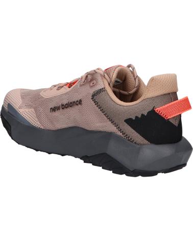 ZAPATILLAS TRAIL RUNNING NEW BALANCE MTNTRCT6 MTNTRV6 FLAT TAUPE FLAT TAUPE