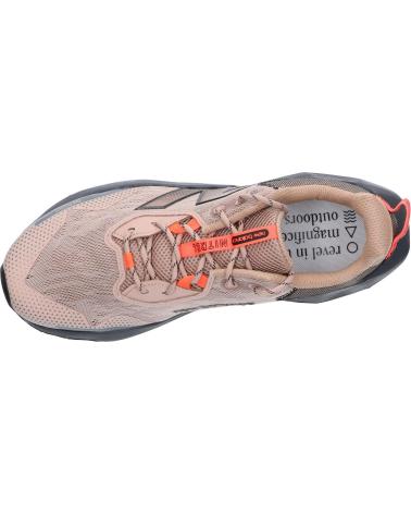 ZAPATILLAS TRAIL RUNNING NEW BALANCE MTNTRCT6 MTNTRV6 FLAT TAUPE FLAT TAUPE