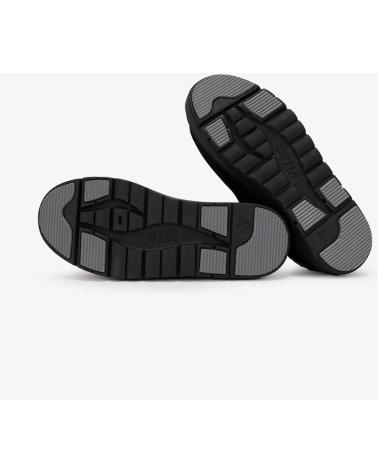 ZAPATO WALLABI WALK IN PITAS LYON DE NOBUCK HIDROFUGADO NEGRO NEGRO